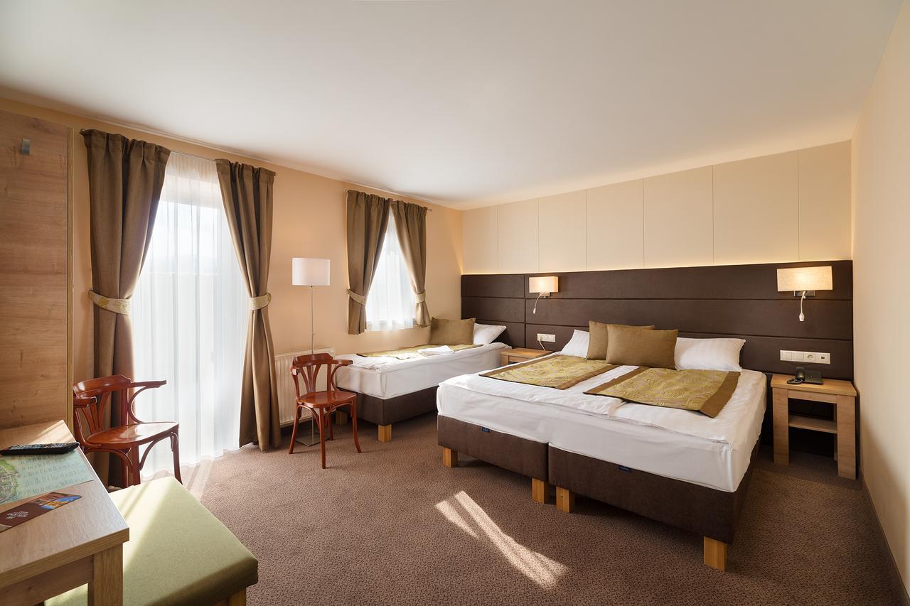 Hotel Honti Wellness és Konferencia Szálloda Visegrád Exterior foto